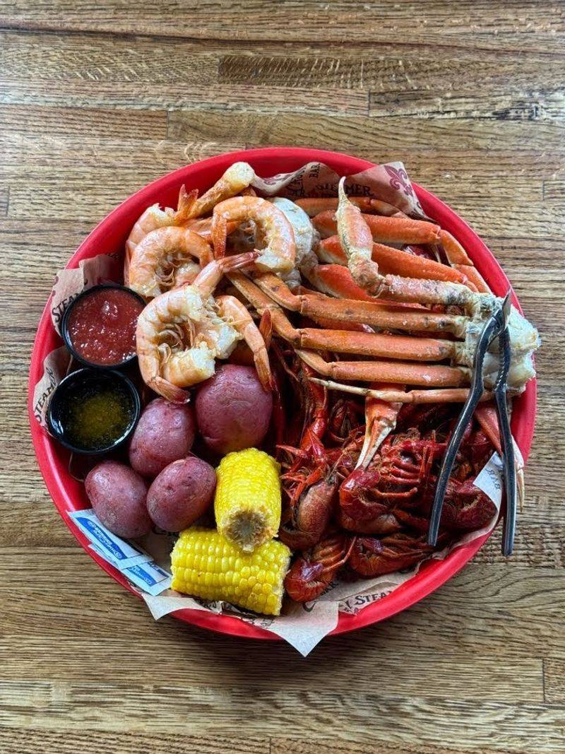 Cajun Steamer Bar & Grill — Franklin Cajun Steamer Bar & Grill — Franklin