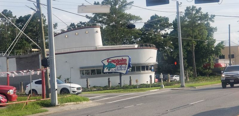 Captain Tom’s Seafood & Oyster Bar (Houston)