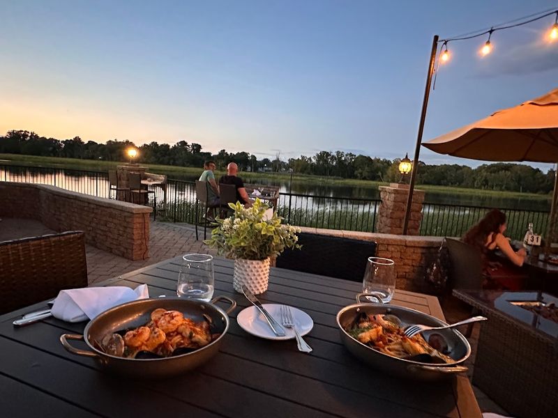 Carlucci’s Waterfront