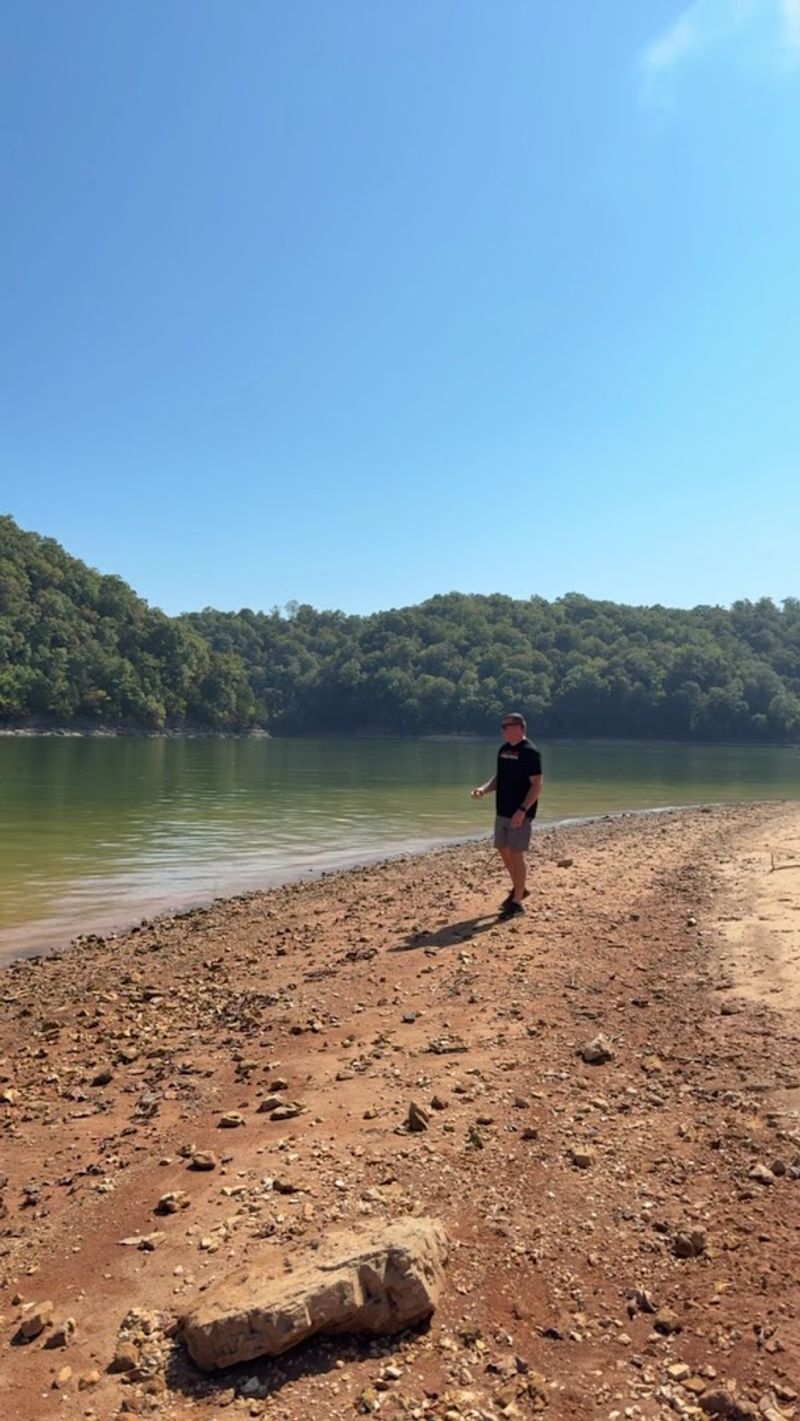 Center Hill Lake Beach — Silver Point Center Hill Lake Beach — Silver Point