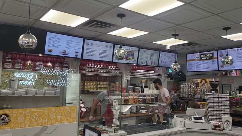 Chocolate House Paterson Turns Main Street Into A Late Night Dessert Run Chocolate House Paterson Turns Main Street Into A Late Night Dessert Run