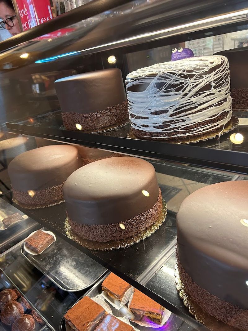 Christine's Cakes & Pastries – Shelby Township Christine's Cakes & Pastries – Shelby Township