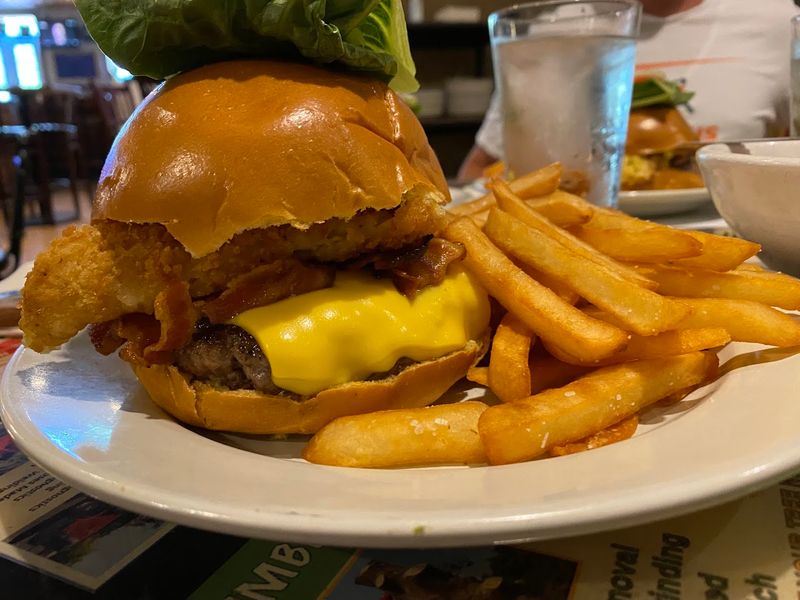 Classic tavern food tastes better with a waterfront view Classic tavern food tastes better with a waterfront view
