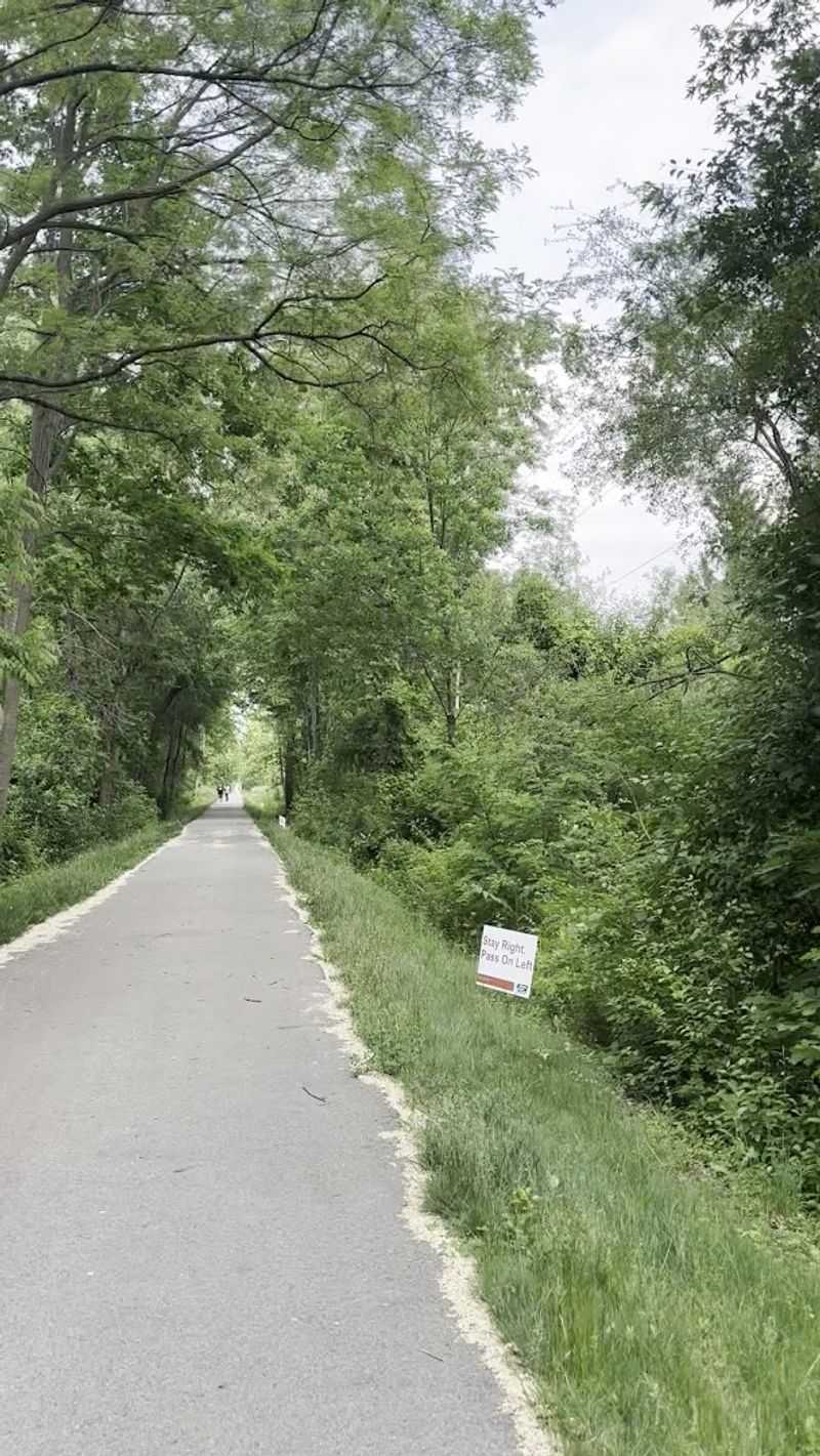 Clinton River Trail Clinton River Trail