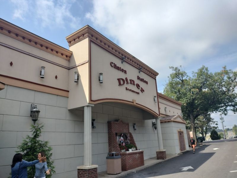 Clinton Station Diner Turns A Cheeseburger Run Into A New Jersey Road Trip