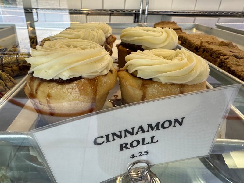 Seasonal pastries and breakfast-friendly favorites worth chasing
