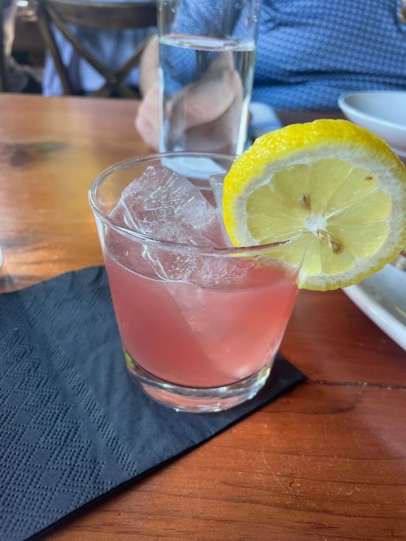 Cocktails and Non-Alcoholic Drinks That Hold Their Own