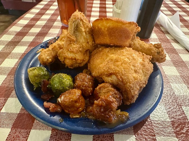 Come Hungry, Because This All-You-Can-Eat Buffet Doesn't Hold Back Come Hungry, Because This All-You-Can-Eat Buffet Doesn't Hold Back