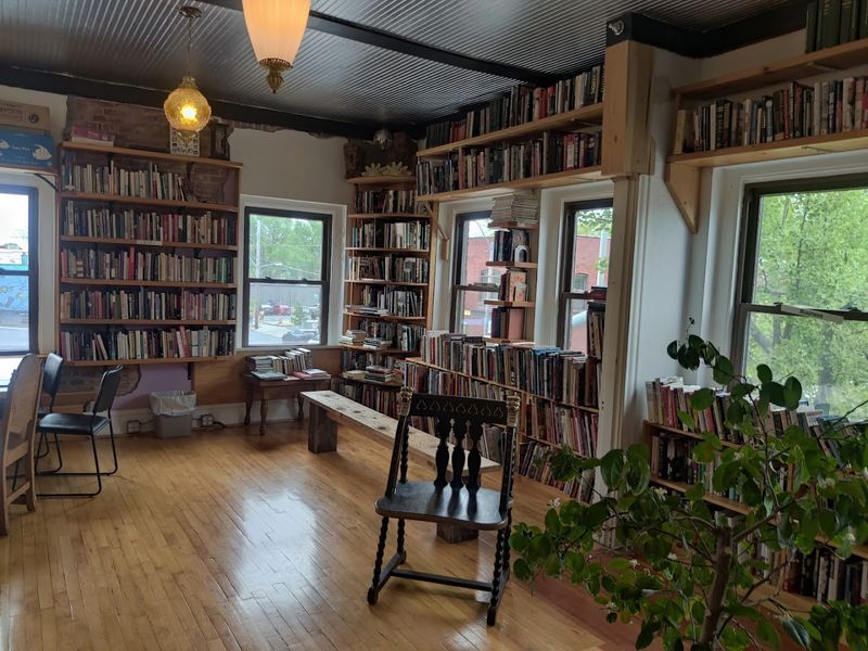 Cozy Seating and Spaces to Linger Cozy Seating and Spaces to Linger