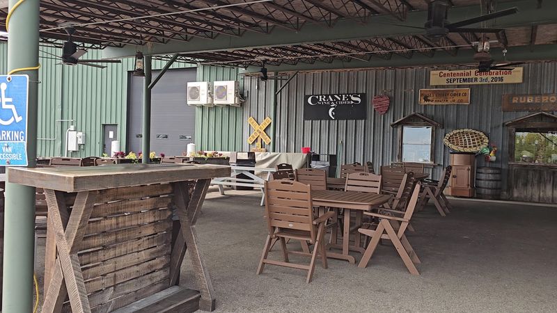 Crane's Pie Pantry Restaurant & Winery – Fennville Crane's Pie Pantry Restaurant & Winery – Fennville