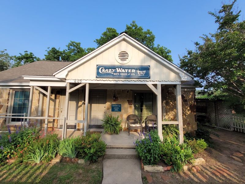 Crazy Water Bath House And Spa (Mineral Wells) Crazy Water Bath House And Spa (Mineral Wells)