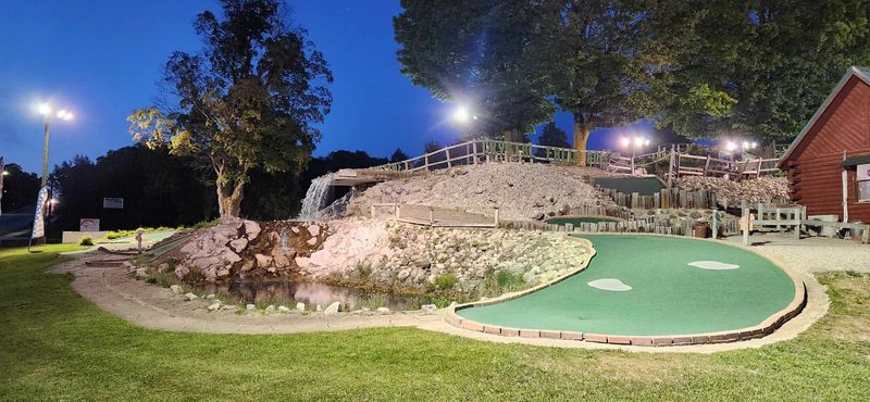 Crystal Falls Mini Golf (Benzonia) Crystal Falls Mini Golf (Benzonia)