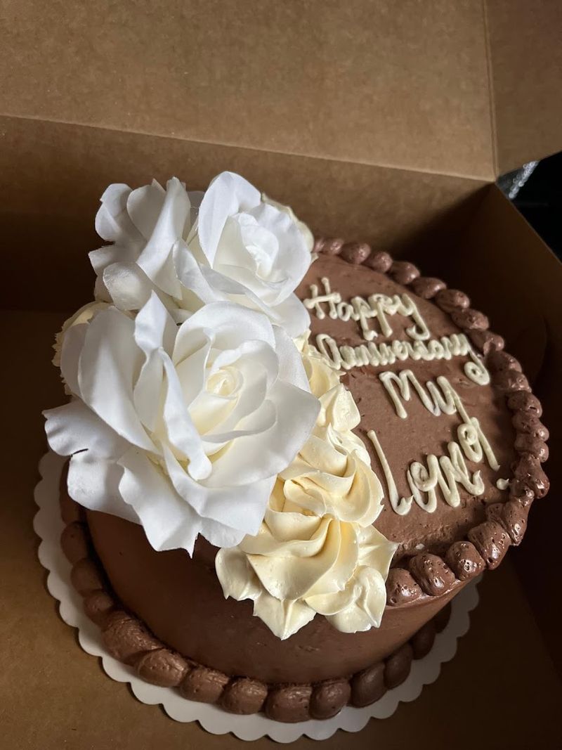 Custom Cakes Make Celebrations Easier for Everyone