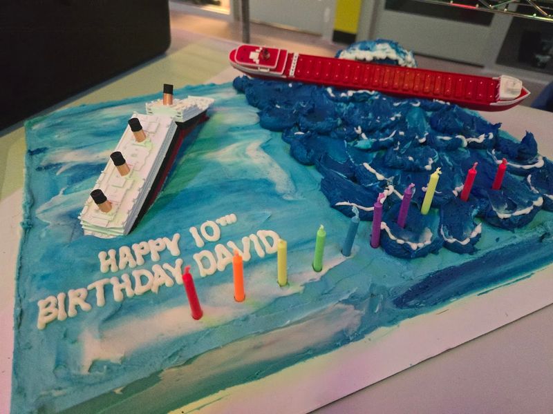 Custom Cakes That Actually Look Like What You Asked For Custom Cakes That Actually Look Like What You Asked For