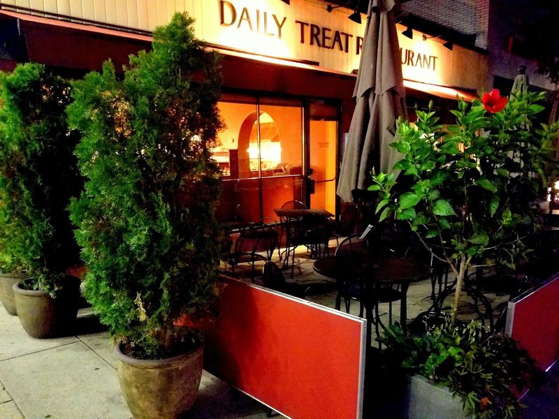 Daily Treat Restaurant - Ridgewood Daily Treat Restaurant - Ridgewood