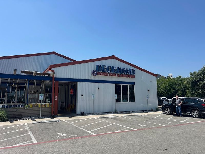 Deckhand Oyster Bar & Seafood (Austin)