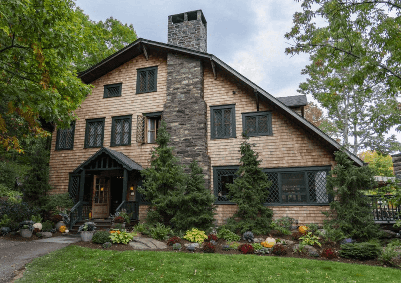 Deer Mountain Inn (Tannersville) Deer Mountain Inn (Tannersville)