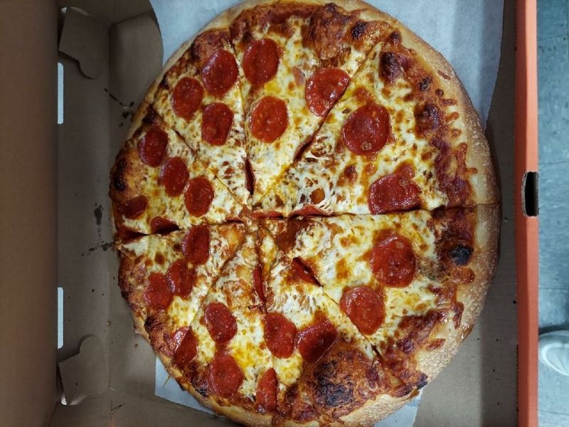 Deli Pizza - Kwik Fill/Red Apple