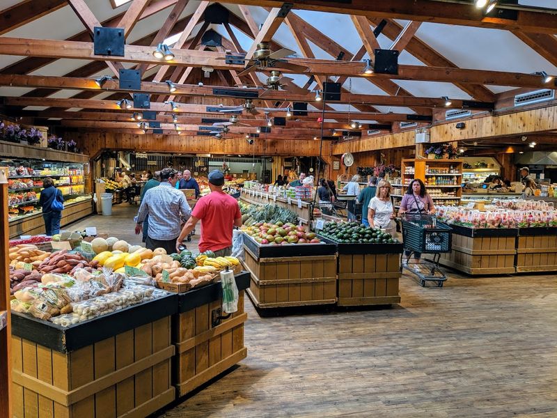 Delicious Orchards - Colts Neck Delicious Orchards - Colts Neck