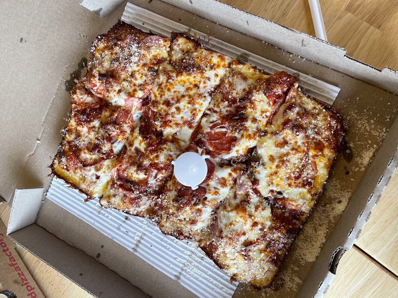Detroit Pizza Factory