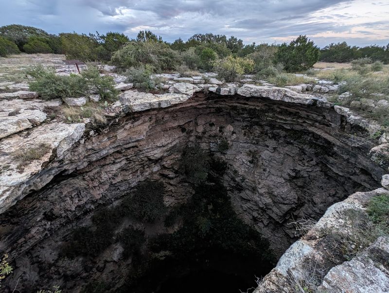 Devil's Sinkhole