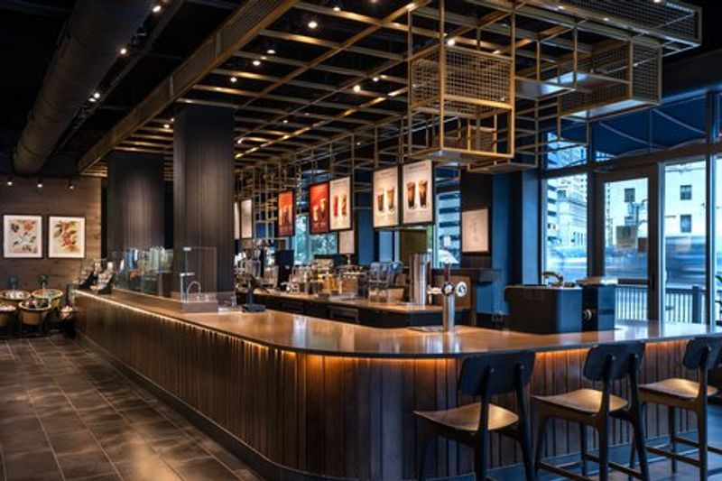 Dining Options That Go Beyond the Typical Hotel Spread Dining Options That Go Beyond the Typical Hotel Spread