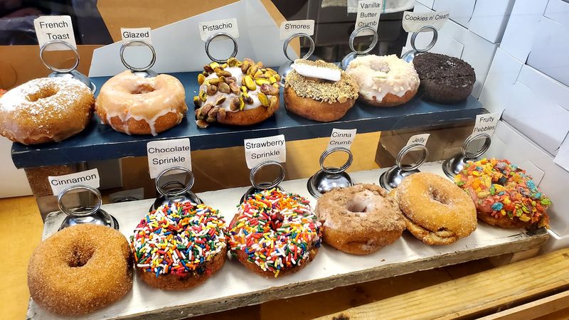 Dough Hut (Long Beach) Dough Hut (Long Beach)