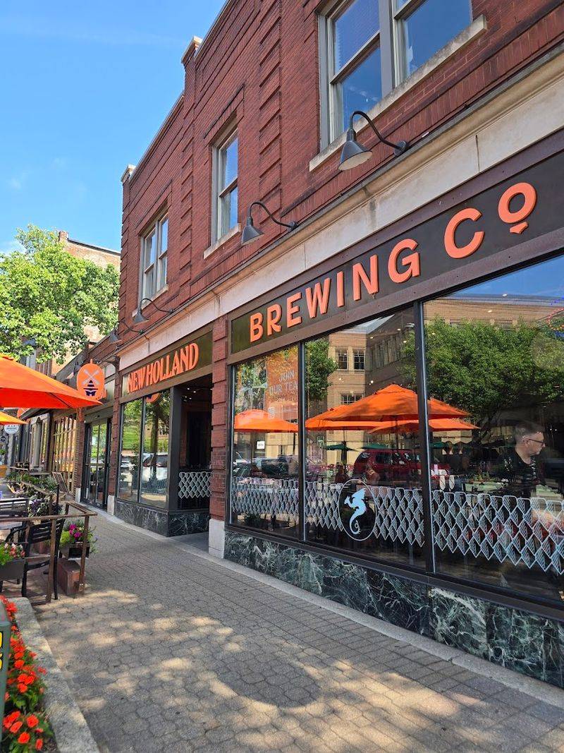 Downtown Holland: Shopping, Dining, and Small-City Charm Done Right Downtown Holland: Shopping, Dining, and Small-City Charm Done Right
