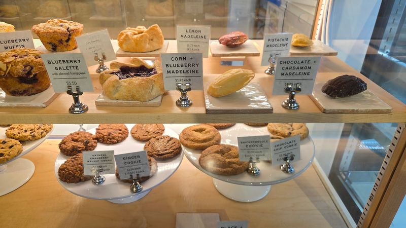 Dozen Bakery — Nashville