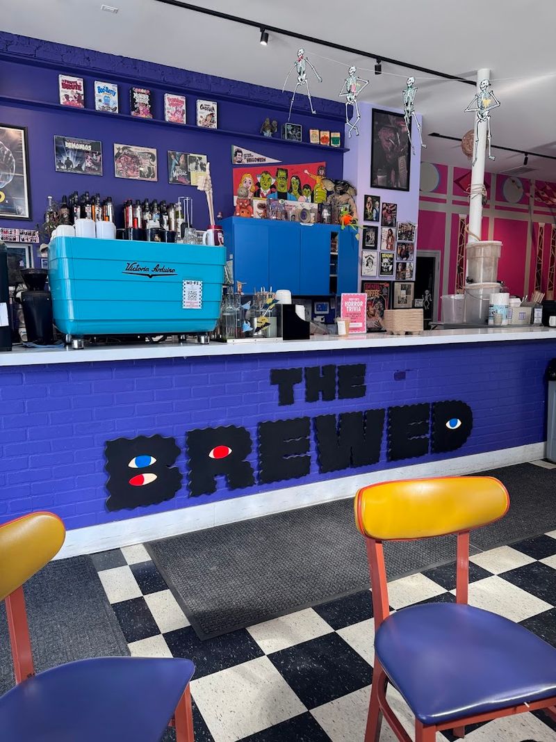A Logan Square Coffee Shop with a Sharp, Lasting Identity A Logan Square Coffee Shop with a Sharp, Lasting Identity