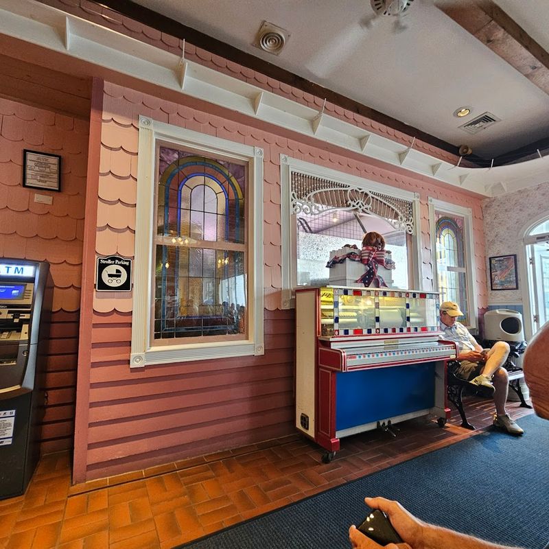 Duffer’s Restaurant & Ice Cream Parlor — Wildwood
