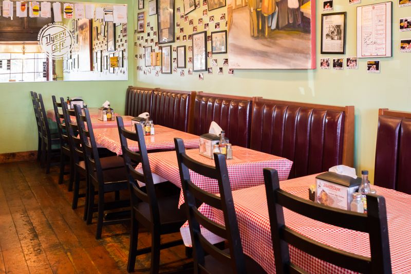 Dyer's Cafe — Collierville Dyer's Cafe — Collierville