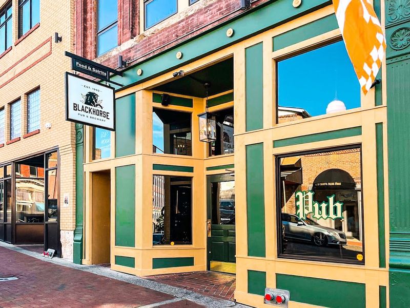 Blackhorse Pub & Brewery — Clarksville