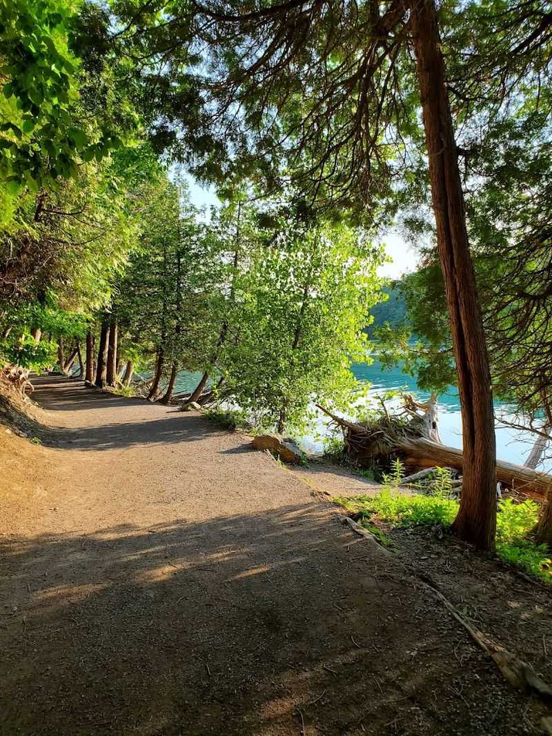 Easy Trails With Constant Lake Views Easy Trails With Constant Lake Views