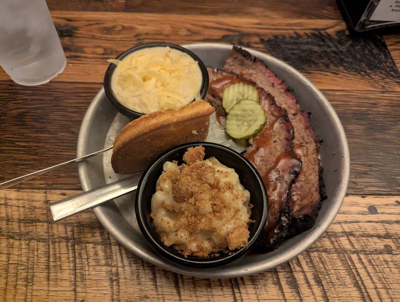 Edley's Bar-B-Que — Nashville Edley's Bar-B-Que — Nashville