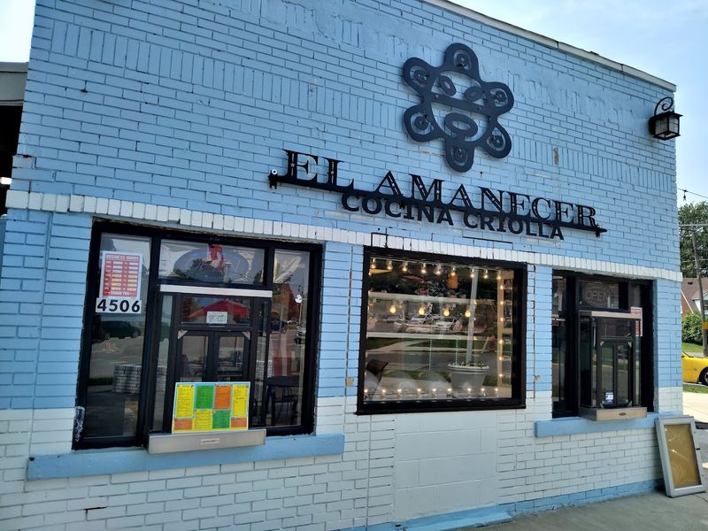 El Amanecer — Ecorse El Amanecer — Ecorse