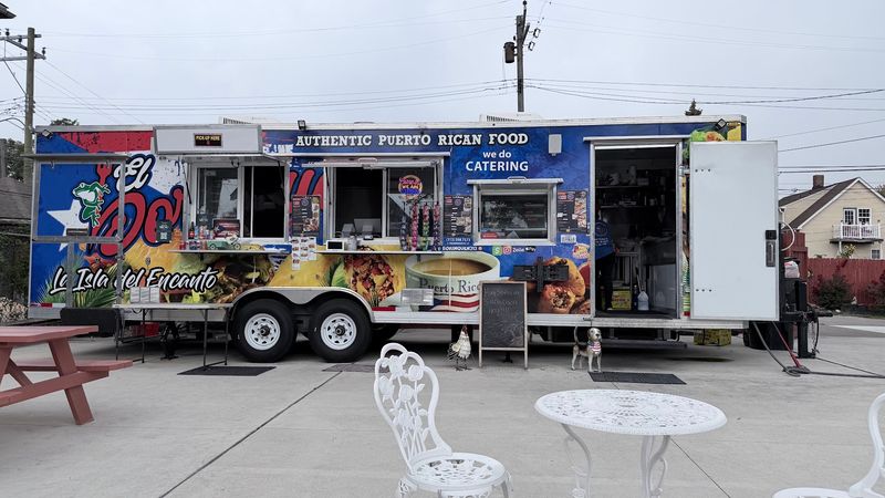 El Borinquen Food Truck — Detroit El Borinquen Food Truck — Detroit
