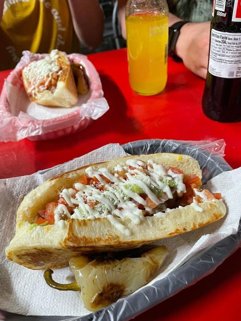 El Caprichoso Sonoran Hotdogs, Second Location