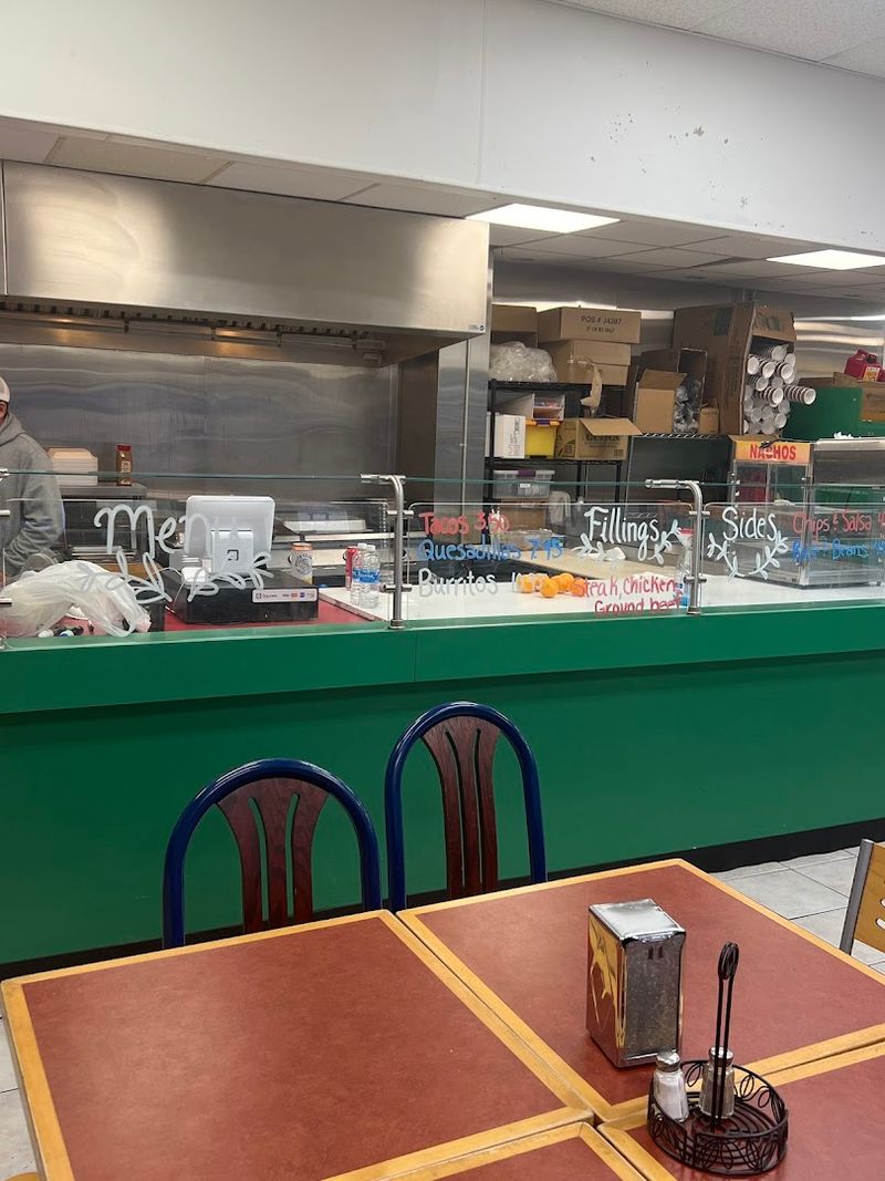 El Pariente Taco Shop El Pariente Taco Shop