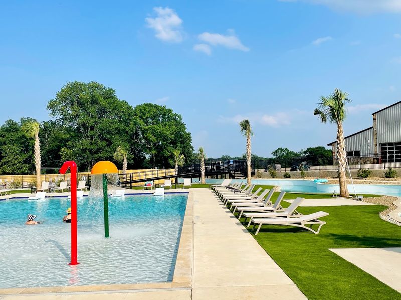 Family Pool Perfect for the Little Ones Family Pool Perfect for the Little Ones