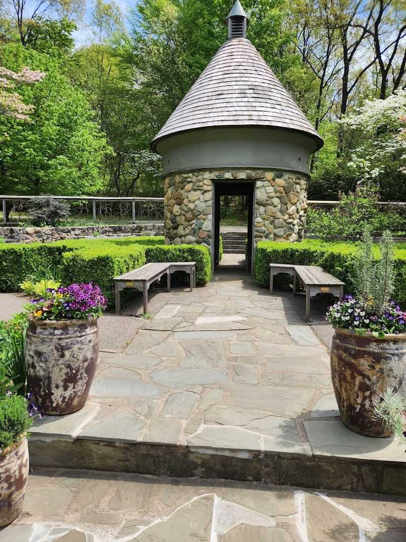 Fernwood Botanical Garden and Nature Preserve — Niles