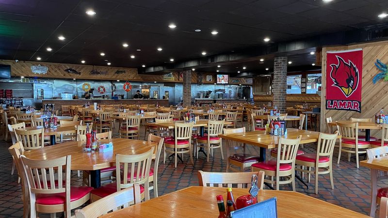Floyd’s Seafood (Beaumont)