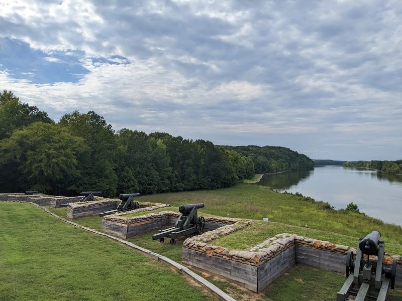 Fort Donelson National Battlefield — Dover Fort Donelson National Battlefield — Dover