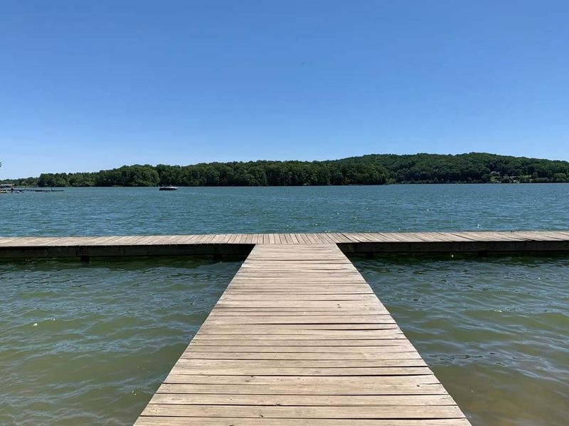 Fort Loudoun Lake Is The Heart Of The Town's Appeal Fort Loudoun Lake Is The Heart Of The Town's Appeal