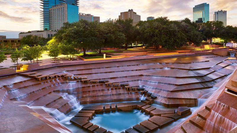 Fort Worth Water Gardens (Fort Worth) Fort Worth Water Gardens (Fort Worth)