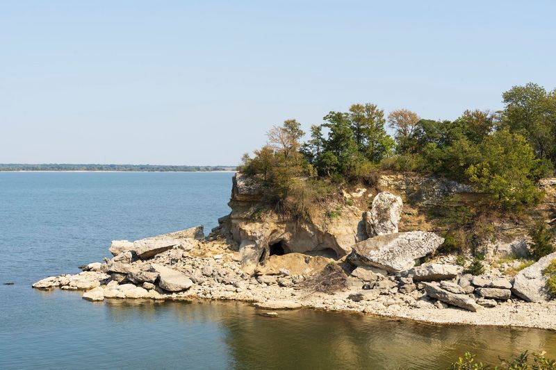 Fossil Spotting Along the Limestone Shore Fossil Spotting Along the Limestone Shore