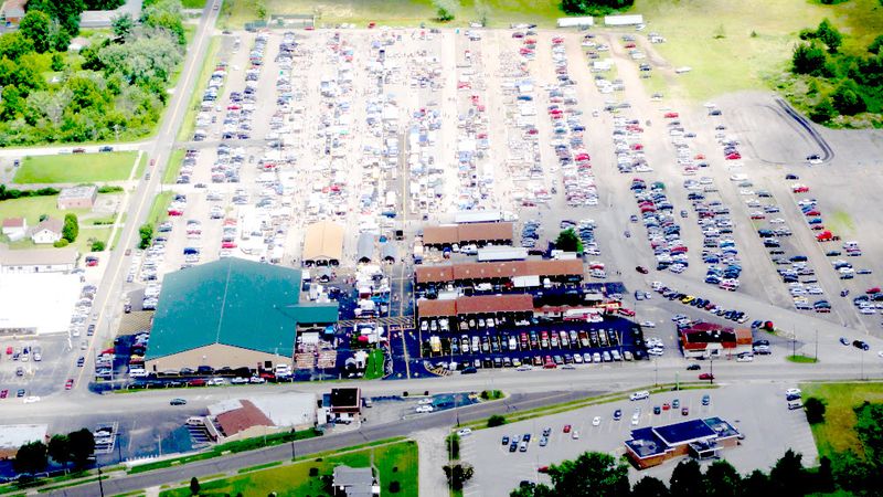 Four Seasons Flea & Farm Market, Youngstown Four Seasons Flea & Farm Market, Youngstown