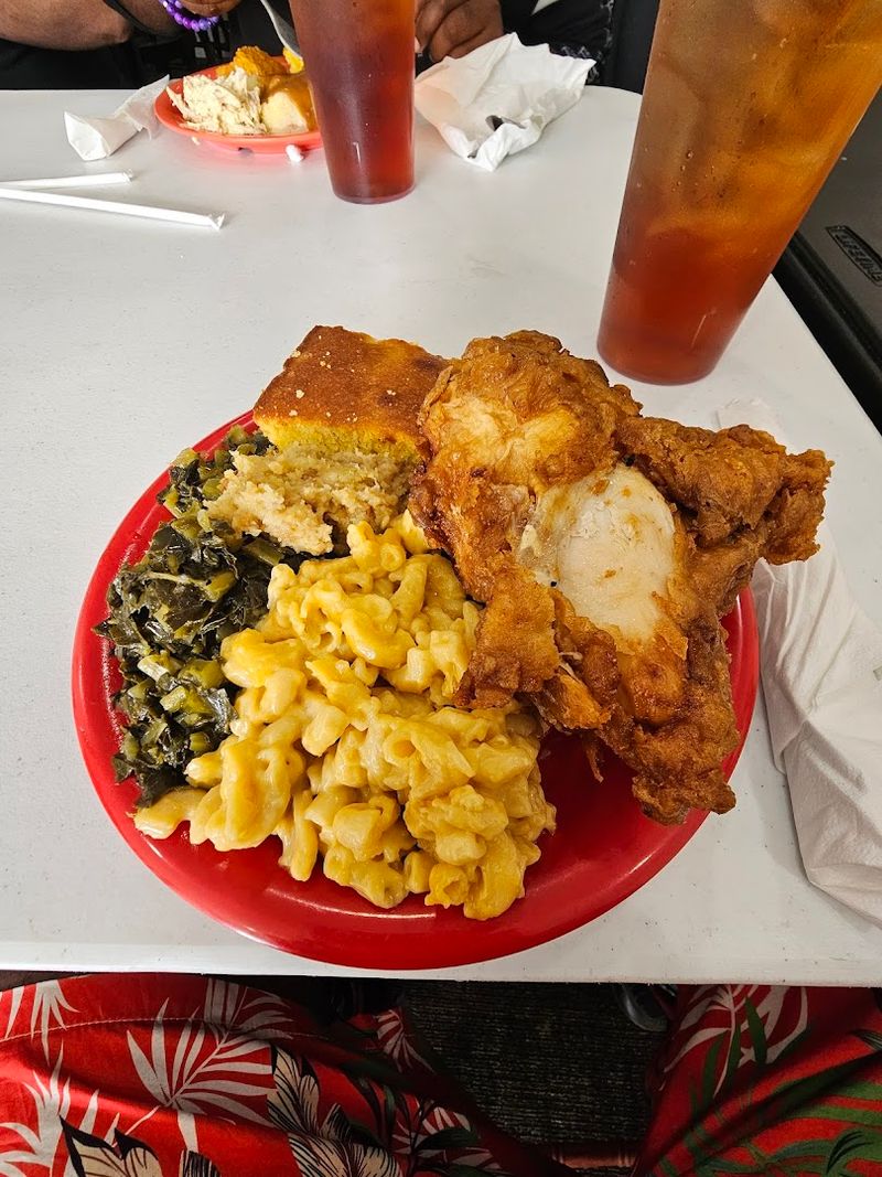 Fried chicken that keeps stealing the spotlight Fried chicken that keeps stealing the spotlight