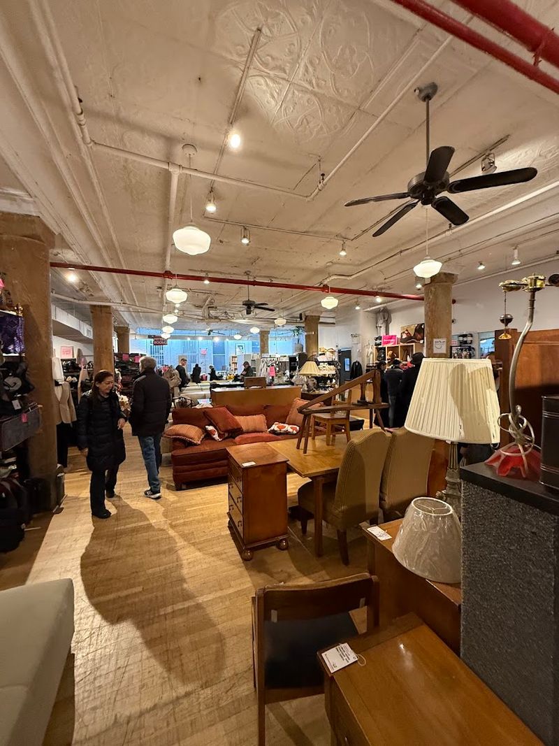 Furniture Finds That Make Small Apartments Feel Personal Furniture Finds That Make Small Apartments Feel Personal