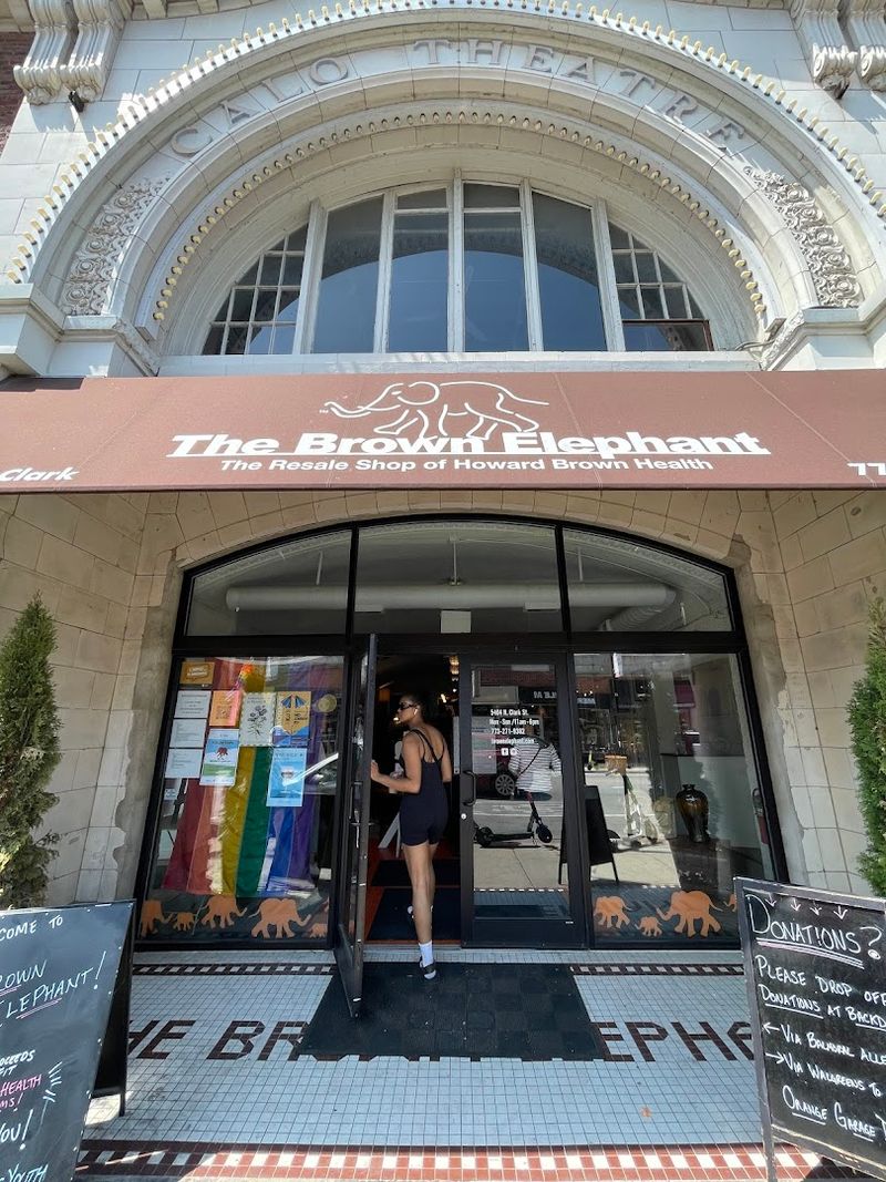 Why This Chicago Spot Still Stands Above the Average Thrift Run Why This Chicago Spot Still Stands Above the Average Thrift Run